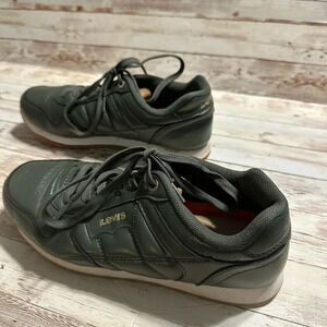 Levi‘s Tessa Sneakers Women’s Size 9 Green Fashion Athletic